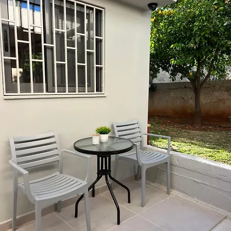 Modern In Elliniko 5 Mins From Metro Apartment *