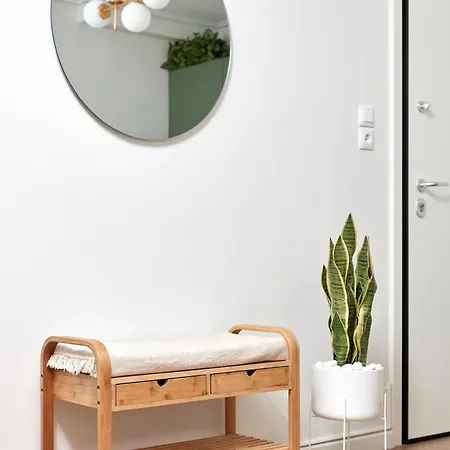 Apartment Premium - Sunny 2 Bedroom With Parking