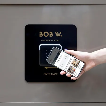 Hotel Bob W Akadimia 4*