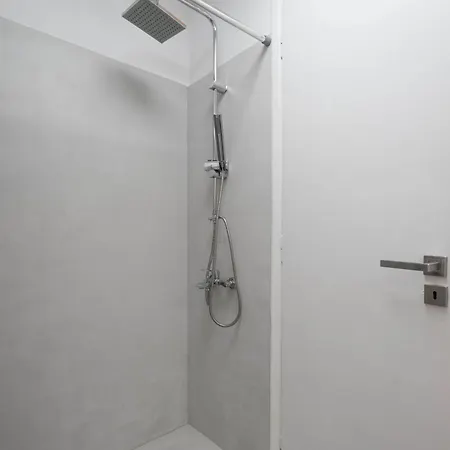 Appartement Lovely In Likavitos Hill