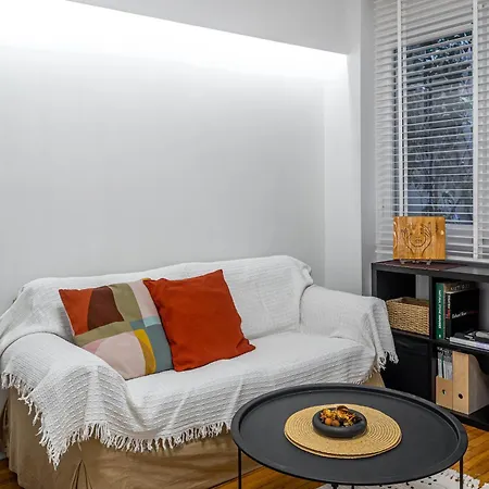 Lovely In Likavitos Hill Appartement *