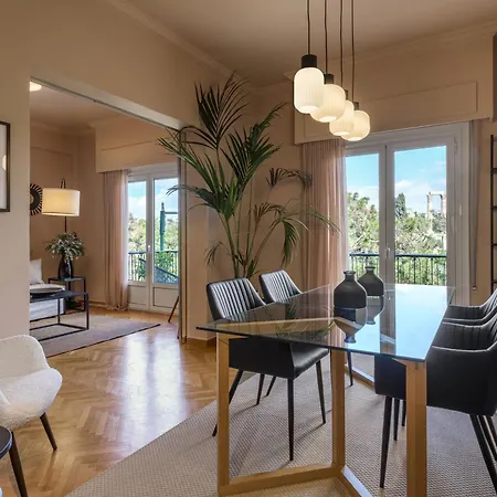 Stylish Flat Overlooking The Temple Of Zeus