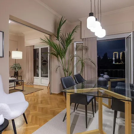 Stylish Flat Overlooking The Temple Of Zeus Apartment