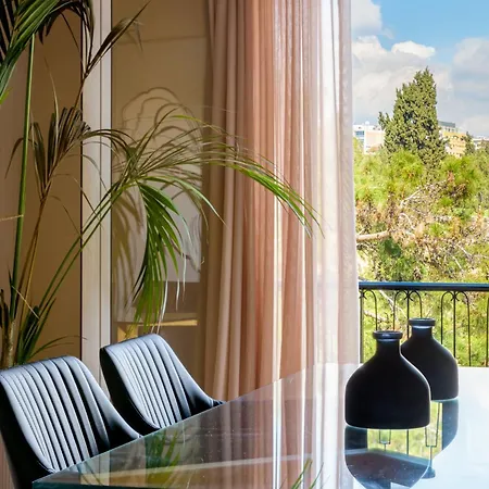 Stylish Flat Overlooking The Temple Of Zeus Apartment Athens