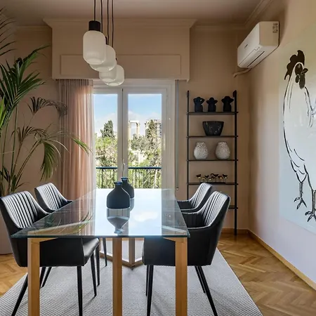 Stylish Flat Overlooking The Temple Of Zeus Athens