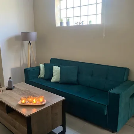 Apartment D & A House 150m From Chalandri Metro Station Athens