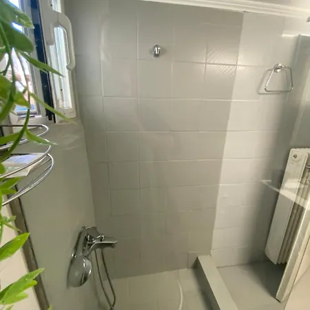 D & A House 150m From Chalandri Metro Station