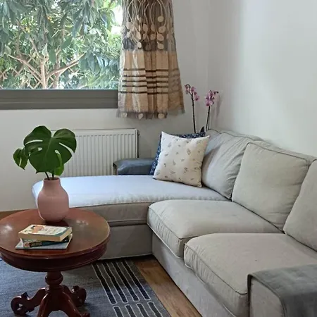 Apartment D & X *