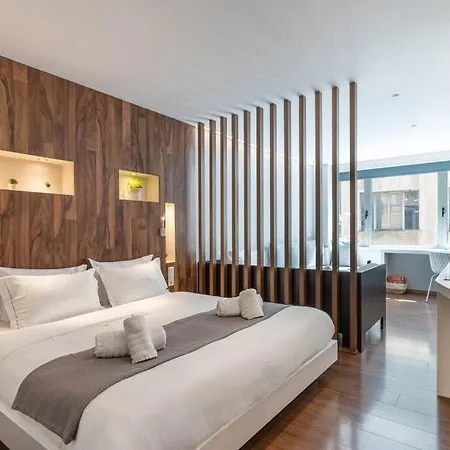 The Hostmaster Infinity Apartment
