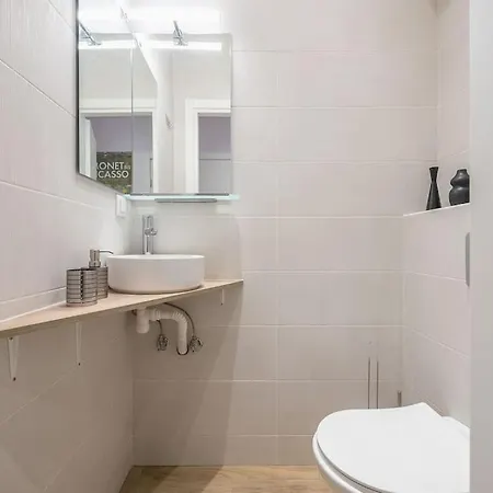 Apartment Bright 3bd In The Historical Center Of Athens