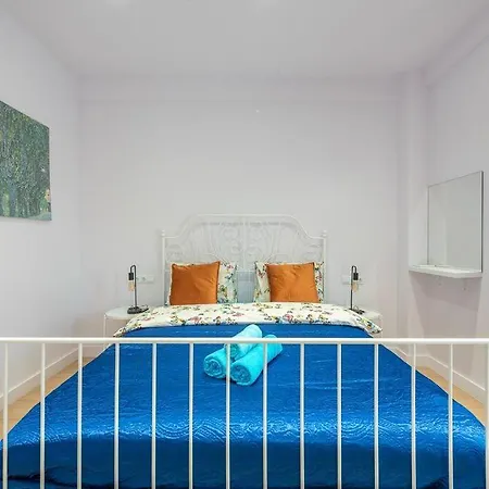 Bright 3bd In The Historical Center Of Apartment