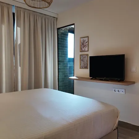 Acropolis View Penthouse By Euphoria *