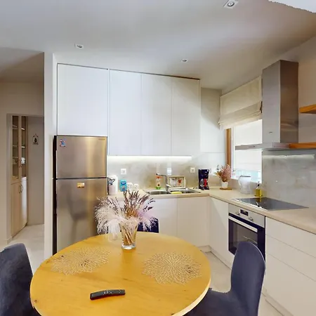 Apartment υπέροχο νέο ρετιρέ στην γλυφάδα