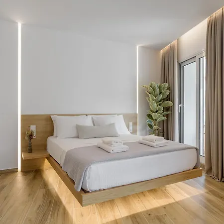 Sunny Loft With Plunge Pool Apartment