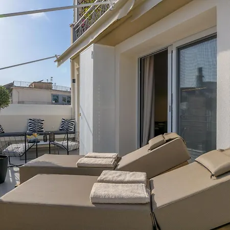 Sunny Loft With Plunge Pool Apartment *