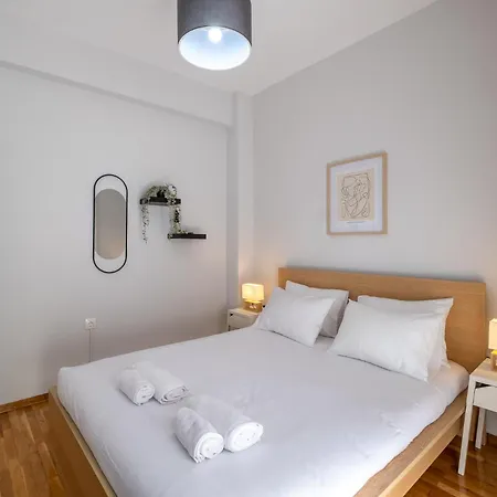 Lovely And Modern 3bd Close To Ampelokipoi Metro *