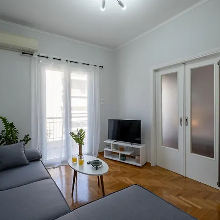 Lovely And Modern 3bd Close To Ampelokipoi Metro * Athens