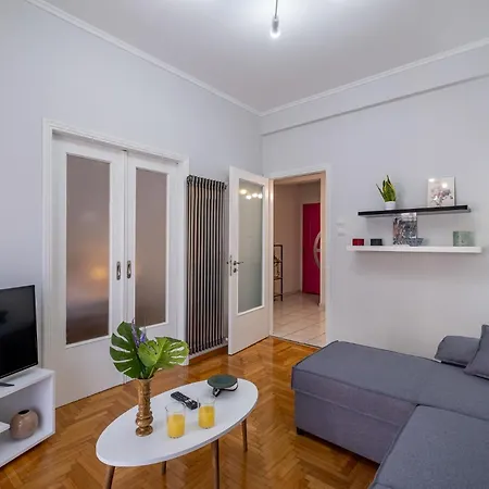 Apartment Lovely And Modern 3bd Close To Ampelokipoi Metro