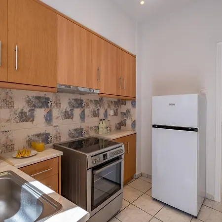 Lovely And Modern 3bd Close To Ampelokipoi Metro *