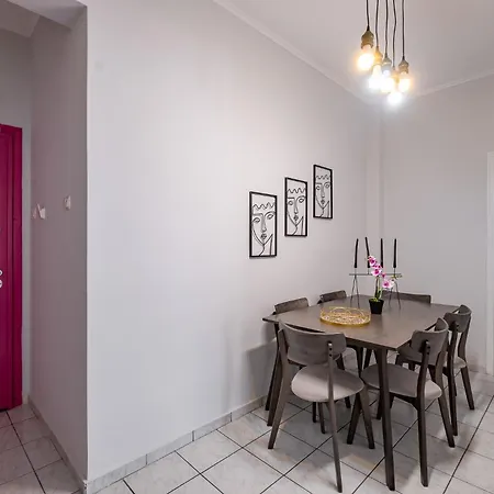 Lovely And Modern 3bd Close To Ampelokipoi Metro Apartment Athens
