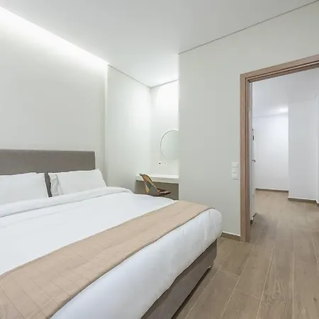 Elegant In Apartment *