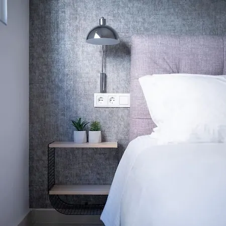 The Hostmaster Urban Cityscape Escape Apartment Athens