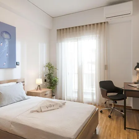 Comfort Oasis: Work-friendly Space W/fiber Net Apartment Athens