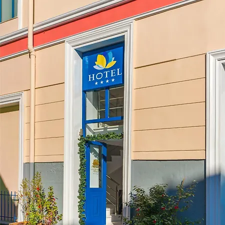 Lotus Hotel 4*