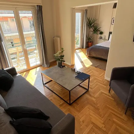 Apartment 4 Newly Renovated Charming Steps From Panormou Metro Station *