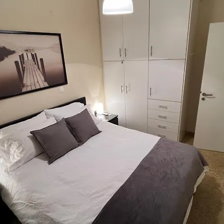 4 Newly Renovated Charming Steps From Panormou Metro Station * Athens