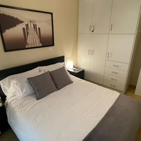 Apartment 4 Newly Renovated Charming Steps From Panormou Metro Station *