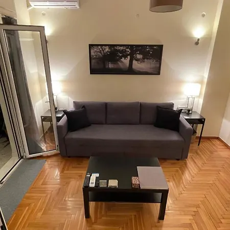 4 Newly Renovated Charming Steps From Panormou Metro Station Apartment *