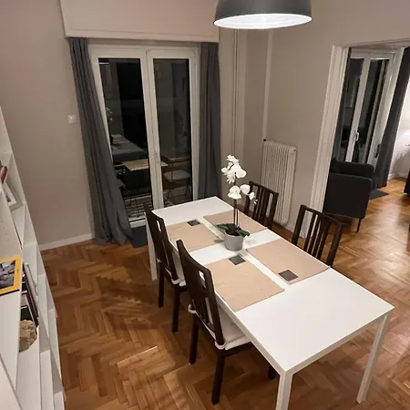 Apartment 4 Newly Renovated Charming Steps From Panormou Metro Station