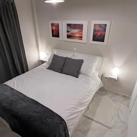 4 Newly Renovated Charming Steps From Panormou Metro Station Athens