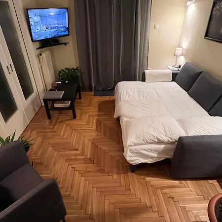 4 Newly Renovated Charming Steps From Panormou Metro Station Apartment
