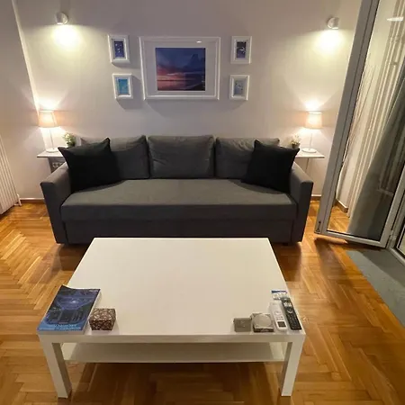 4 Newly Renovated Charming Steps From Panormou Metro Station Apartment Athens