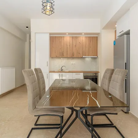 Luxury Penthouse Near Acropolis Athens