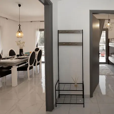 The Glyfada Apartment