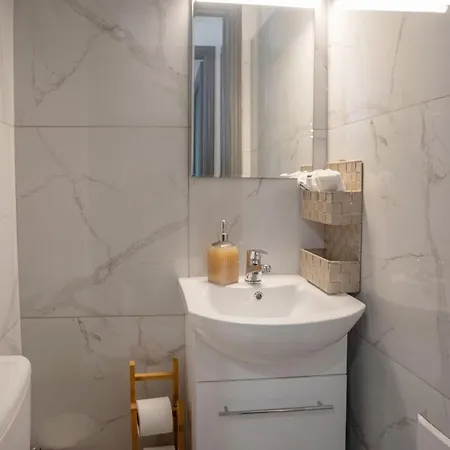 The Glyfada Apartment *