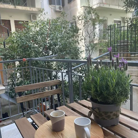 Apartment Antinoros Inn, Stylish Apartment,3' To Metro