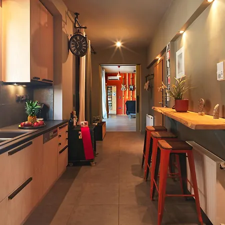 Acropolis Music Loft Apartment *