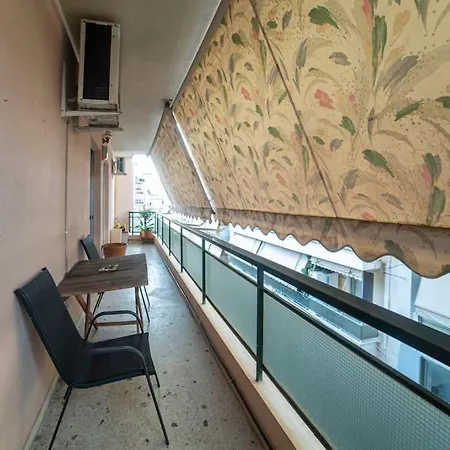 Myrto-apartments-athens * Atenas