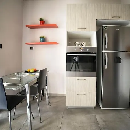 Myrto-apartments-athens Atenas