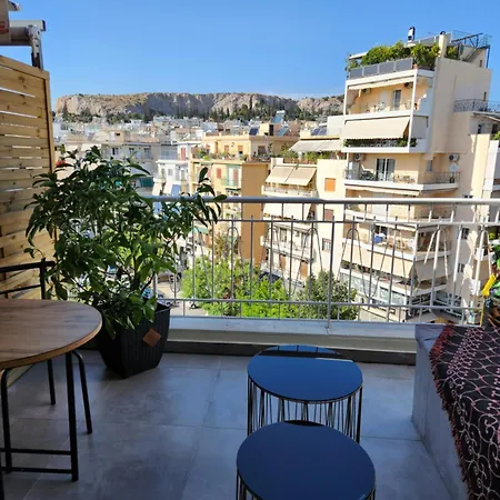 Bachelor Penthouse With Roof Garden Access, 15 M Walk To Acropolis