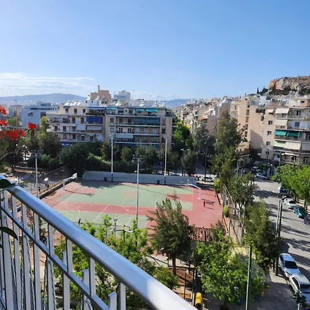 Bachelor Penthouse With Roof Garden Access, 15 M Walk To Acropolis * Athens