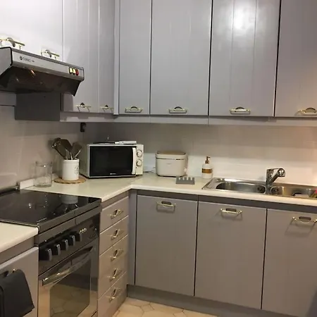 Holiday home Riviera Garden Recluse, Close To Sea N Athens