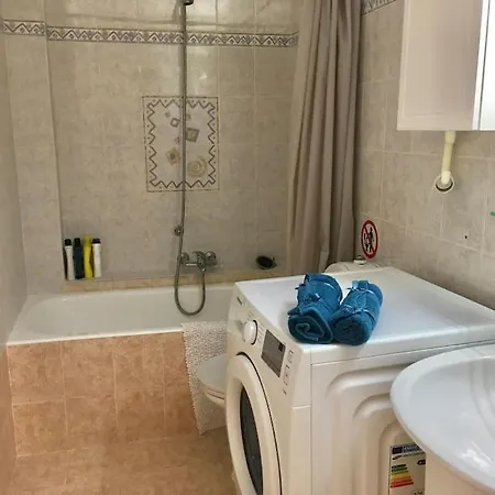 Holiday home Riviera Garden Recluse, Close To Sea N Athens