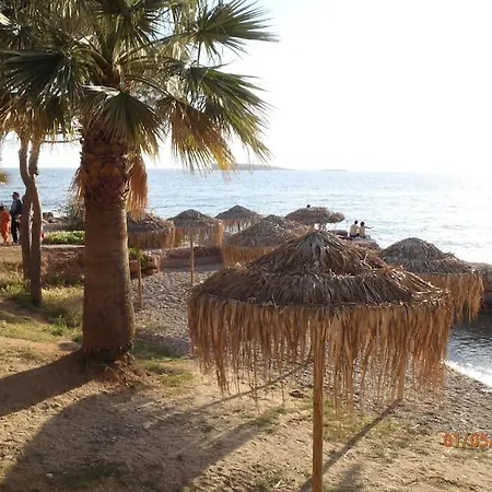 Riviera Garden Recluse, Close To Sea N Athens