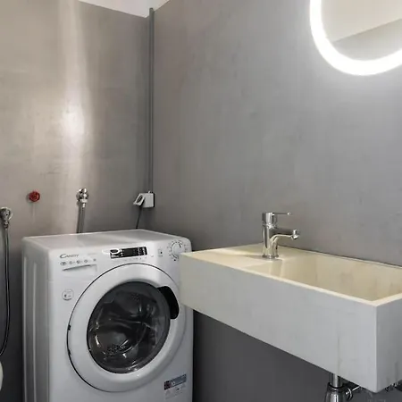 Chic & Luminous 3br In Kifisia By Upstreet