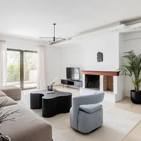 Chic & Luminous 3br In Kifisia By Upstreet Athens
